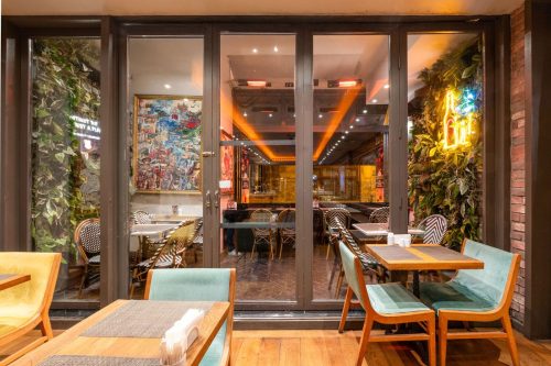 Pera Tulip Cafe
